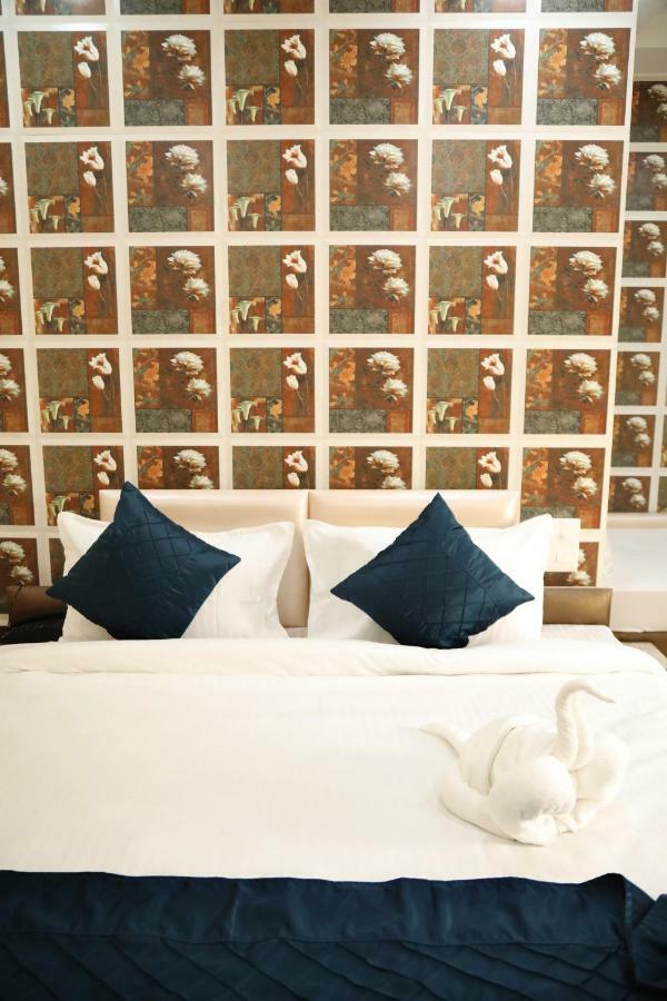 Hotel New Seasons Kālka 外观 照片